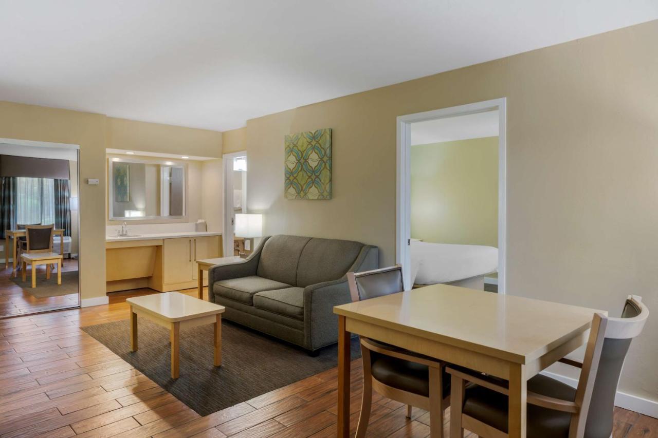 Best Western Plus South Coast Inn Goleta Extérieur photo