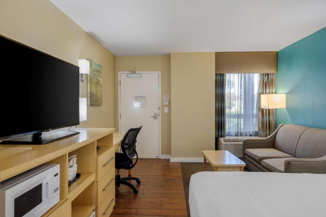 Best Western Plus South Coast Inn Goleta Extérieur photo
