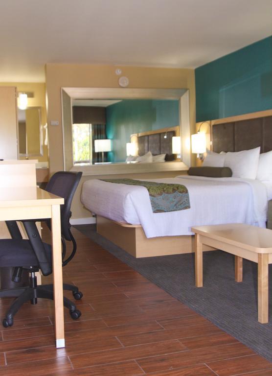 Best Western Plus South Coast Inn Goleta Chambre photo